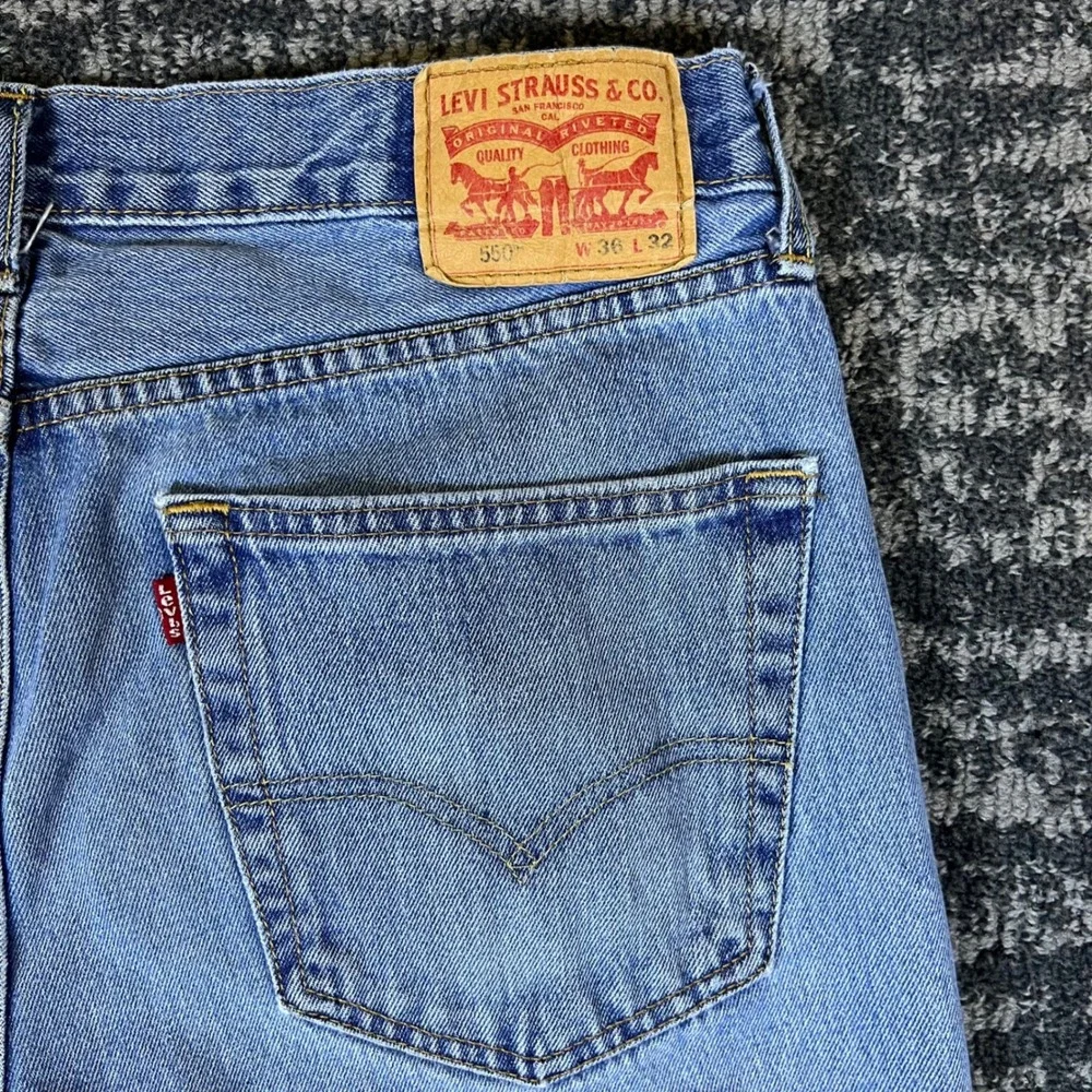 Levis levi 550